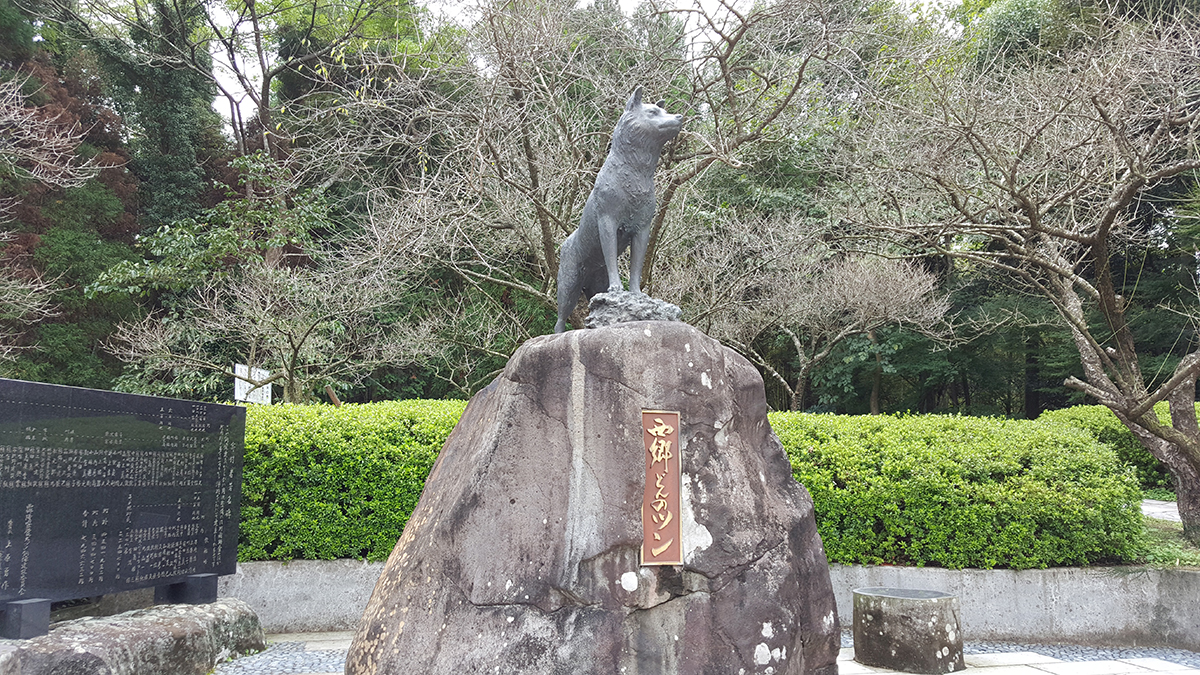 西郷隆盛愛犬ツンの銅像